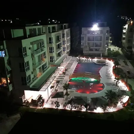 Eliot-dion Apartmán Orikumi